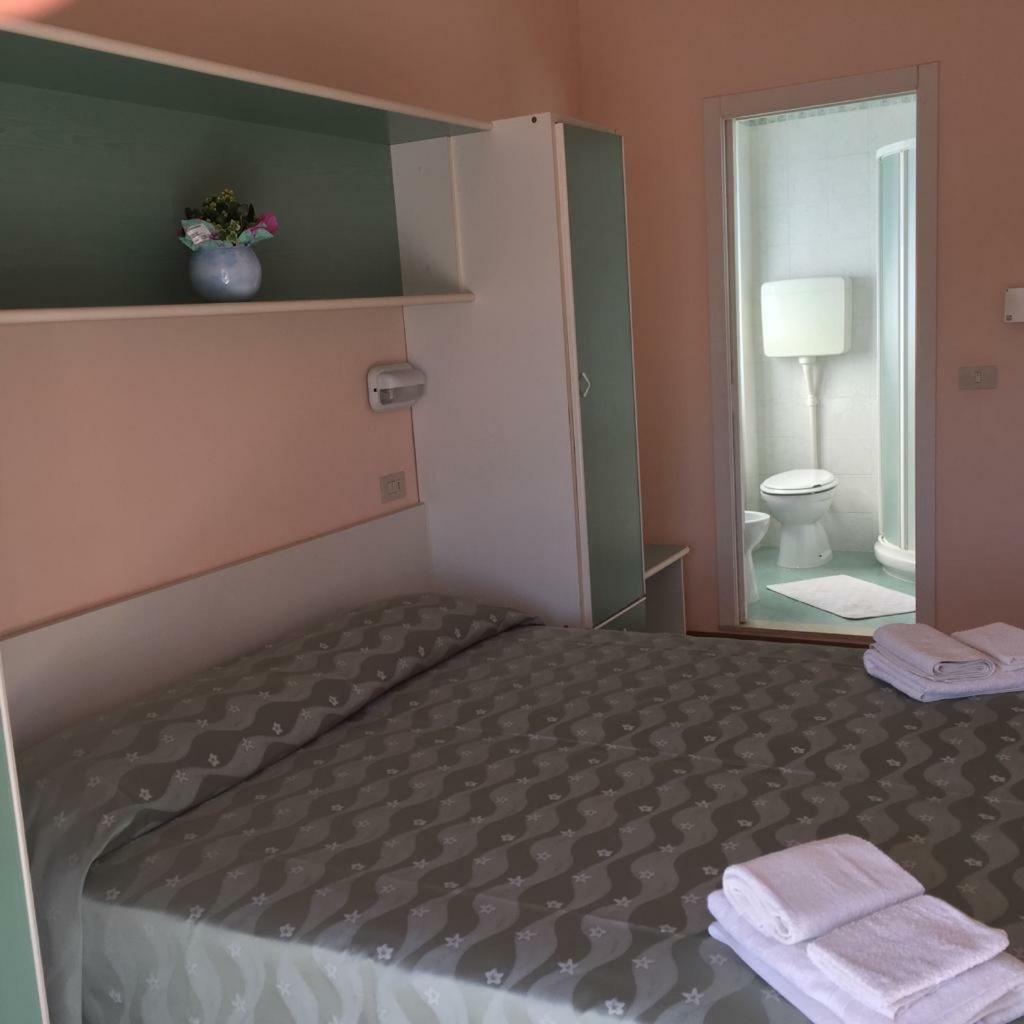 Hotel Ville De Paris Riccione Ngoại thất bức ảnh