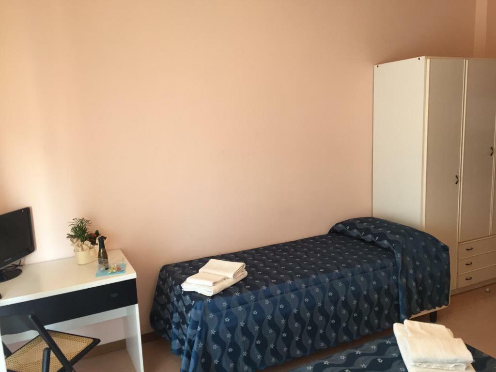 Hotel Ville De Paris Riccione Ngoại thất bức ảnh