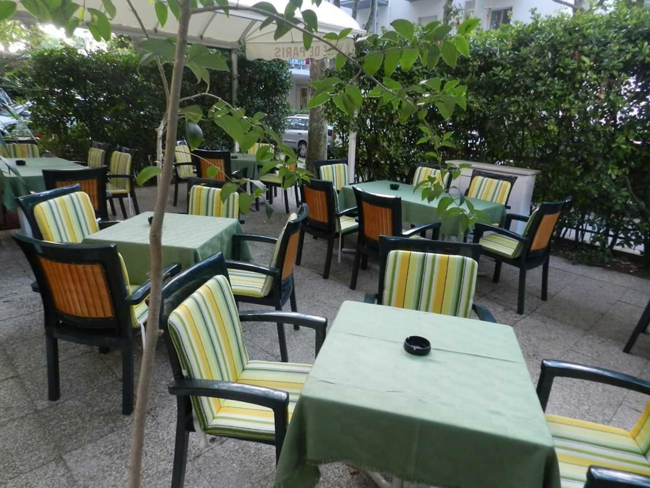 Hotel Ville De Paris Riccione Ngoại thất bức ảnh