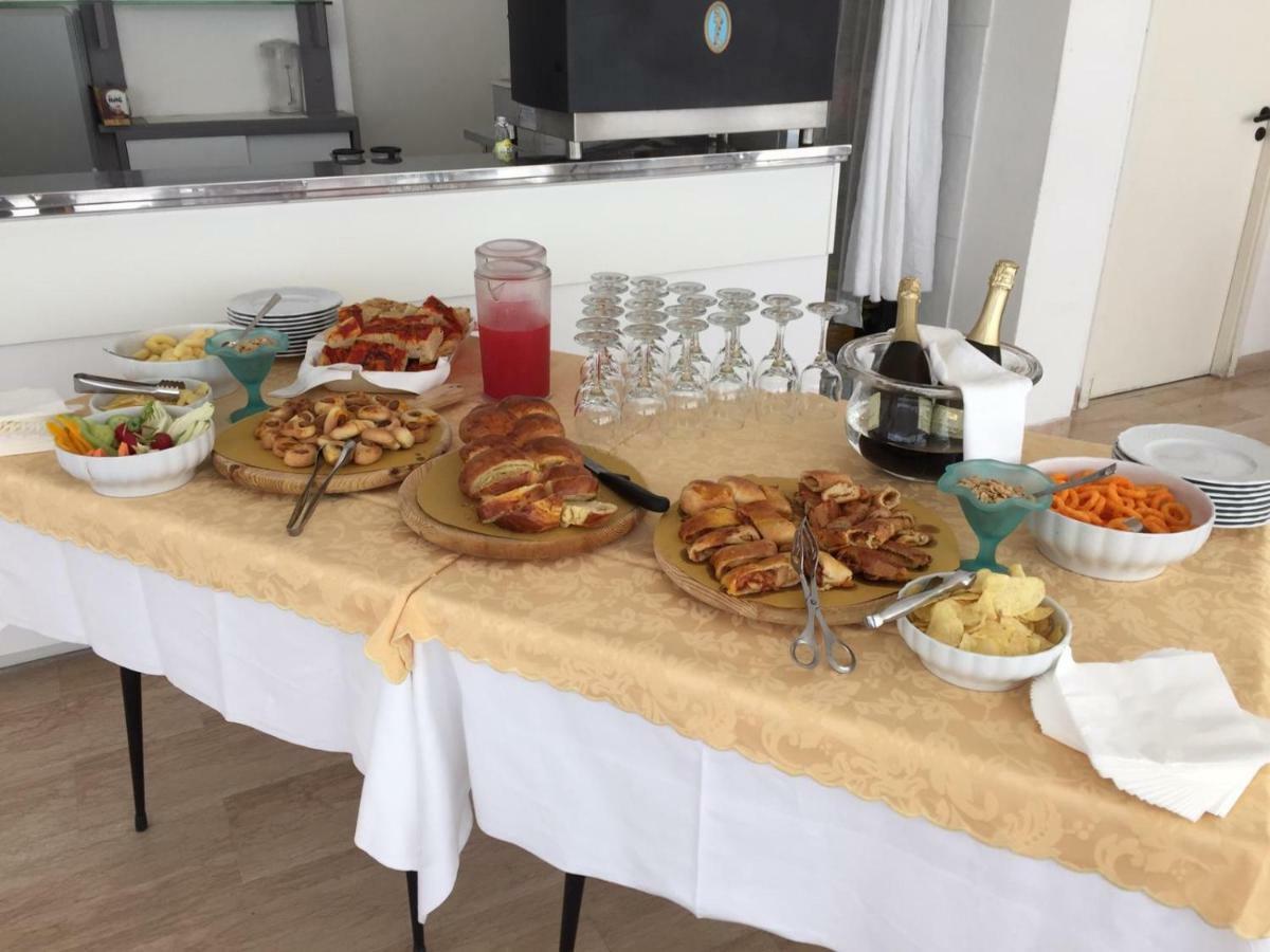 Hotel Ville De Paris Riccione Ngoại thất bức ảnh