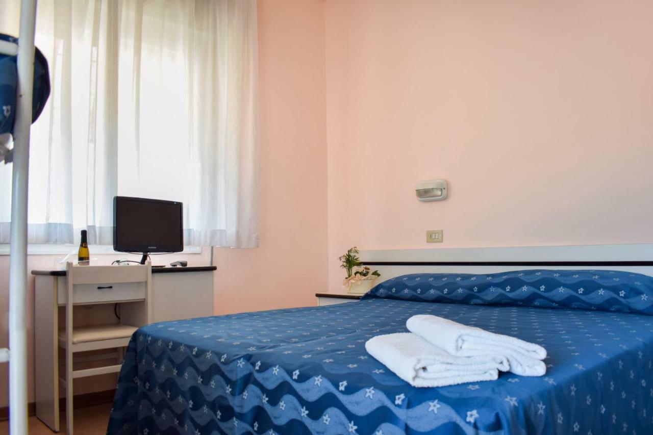 Hotel Ville De Paris Riccione Ngoại thất bức ảnh