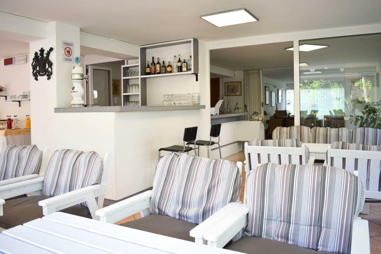 Hotel Ville De Paris Riccione Ngoại thất bức ảnh
