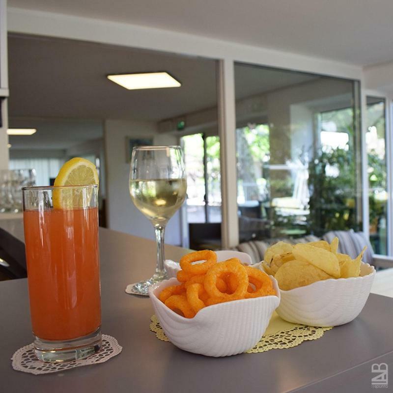 Hotel Ville De Paris Riccione Ngoại thất bức ảnh
